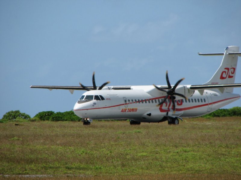 airtahitiplane.jpg